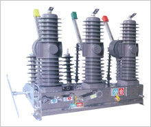 ZW32-24kV Three Phase Outdoor Vacuum Type Circuit Breaker High Voltage